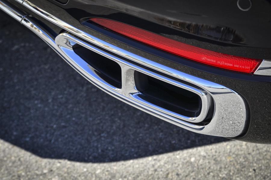 Детали экстерьера BMW M760Li xDrive V12 Excellence (G12) 2017 года  (WW) (фото 29 из 40)